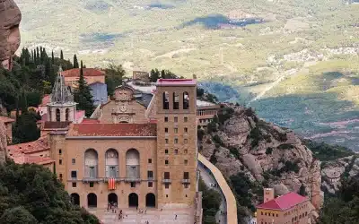 7 Awesome Montserrat Hikes: American Pilgrims’ Guide to Conquering Catalonia’s Sacred Mountain