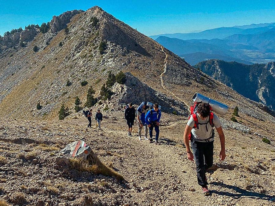 toursbyuni_private_pyrenees_hiking_experience_02