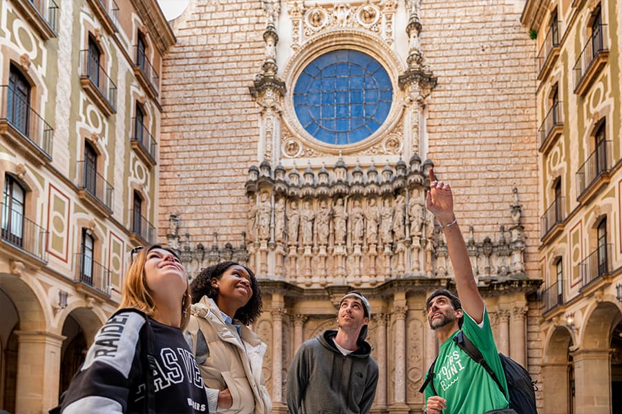 toursbyuni-montserrat_wandern-06 Bild von Wie man von Barcelona nach Montserrat kommt